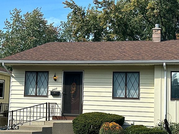 2nd image of 2127 Melvin St SW