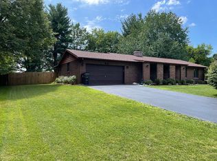 144 Forestview Dr, Belleville, IL