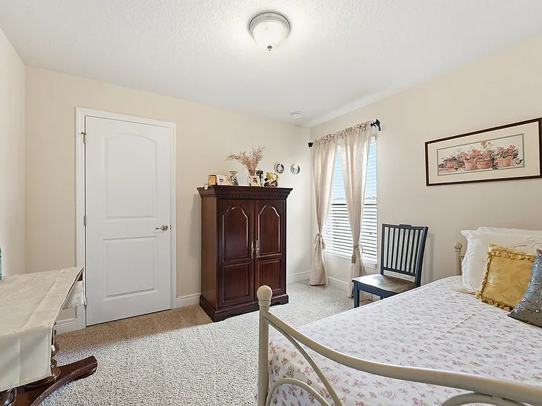 5923 NW Brianna Ct — Photo 27
