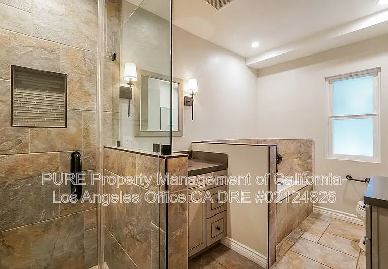 5049 Pickford St — Photo 13