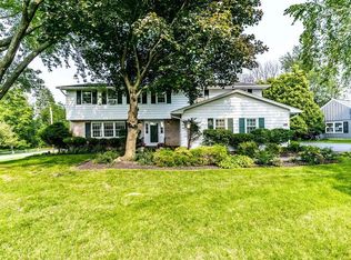 4980 Carnarvon Rd, Syracuse, NY 13215