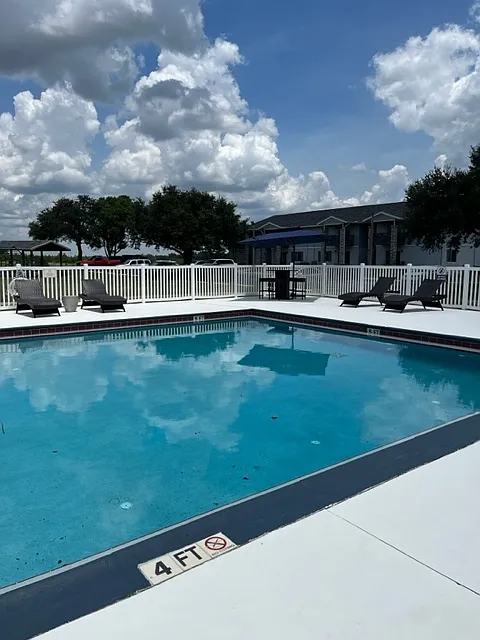 Carillon Place Apartments — Photo 4