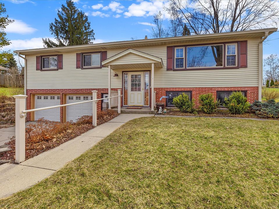 1st image of 1367 Harris Dr