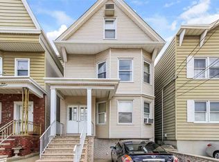 298 Avenue C, Bayonne, NJ 07002