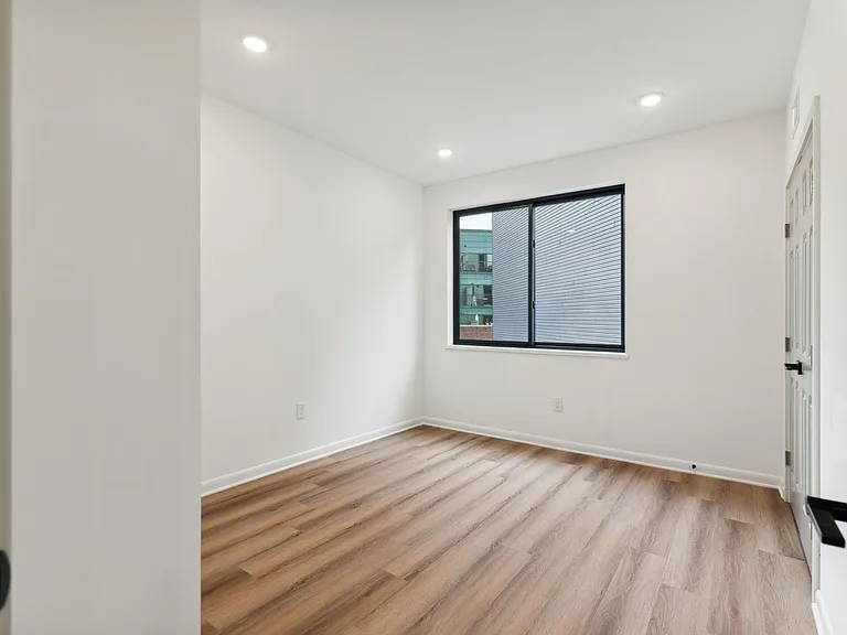 Brand New Fishtown Apartments — Photo 30