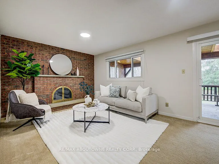 440 Parkridge Cres — Photo 17