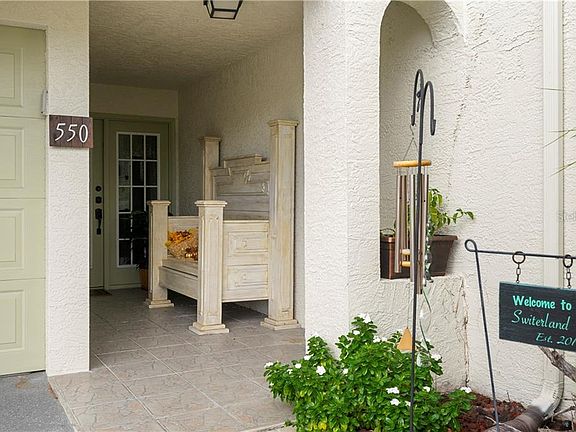 4th image of 550 Walden Ct