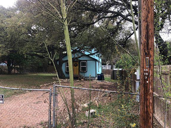 2nd image of 299 Valley View St