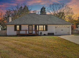 2004 Sunrise Cir, Lexington, NC 27295