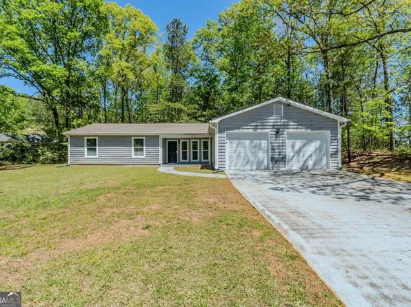 1665 Dunbarton Dr, Lithonia, GA 30058