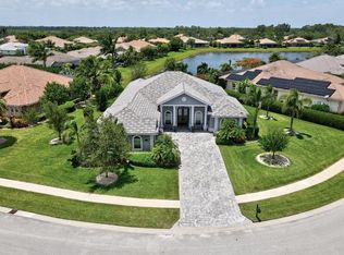 525 Caroline Dr, Vero Beach, FL 32968