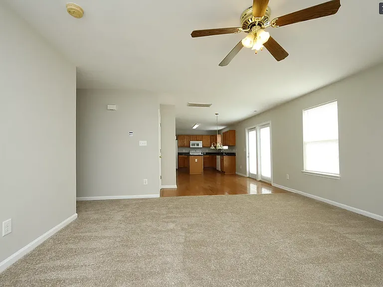 4014 Springfield Creek Dr — Photo 6