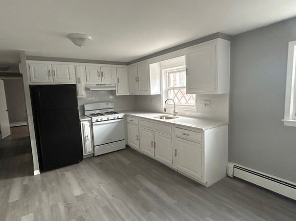 43 Delaware Rd FLOOR 1