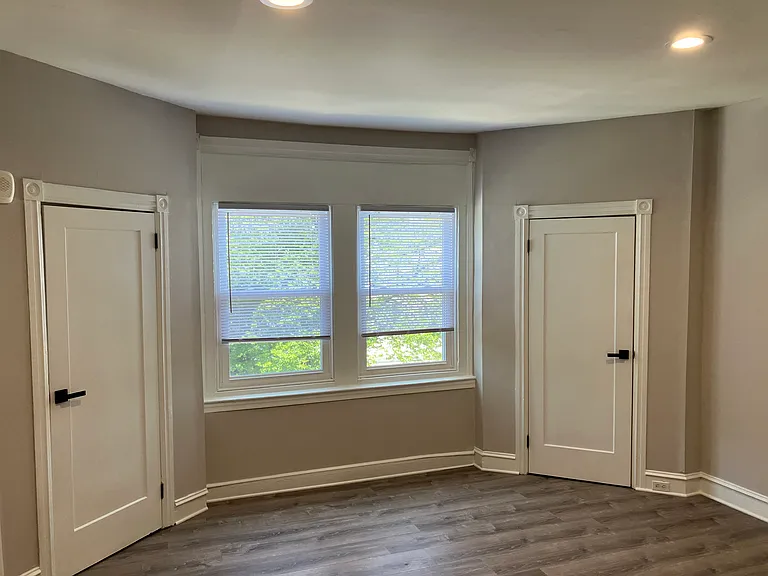 5104 Wayne Ave #3 — Photo 4