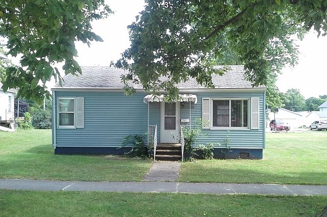 1st image of 310 S Sangamon Ave