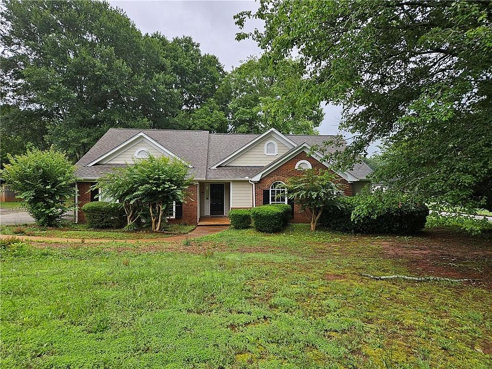 1st image of 3502 Tiffany Dr SE