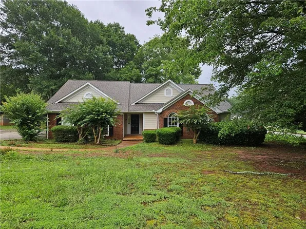 3502 Tiffany Dr SE, Conyers, GA 30013