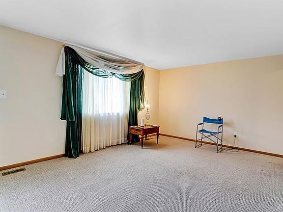 5th image of 517 Koerner Ave