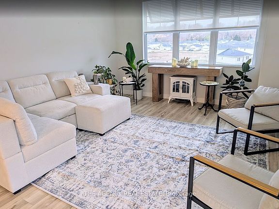 4th image of 100 Promenade Cir #401