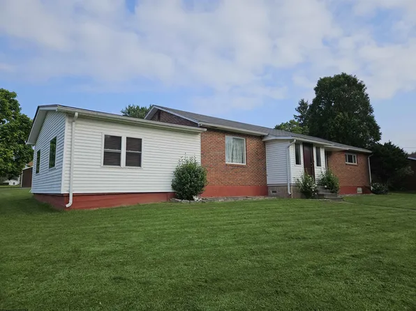 112 Pleasant Ave, Kingwood, WV 26537