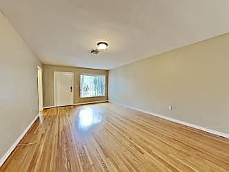 3rd image of 331 Viscaya Ave