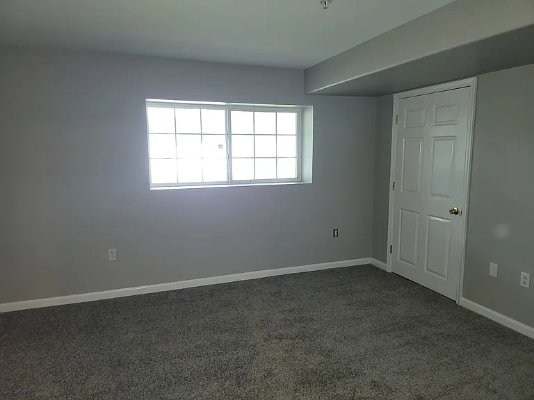 114 Vince Dr — Photo 56