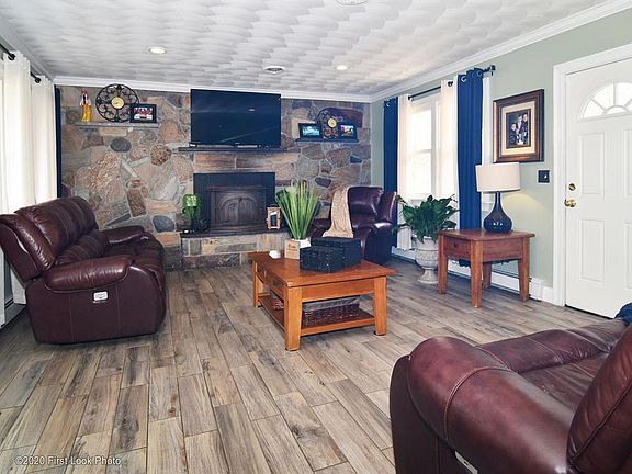 3rd image of 41 Elmdale Ave
