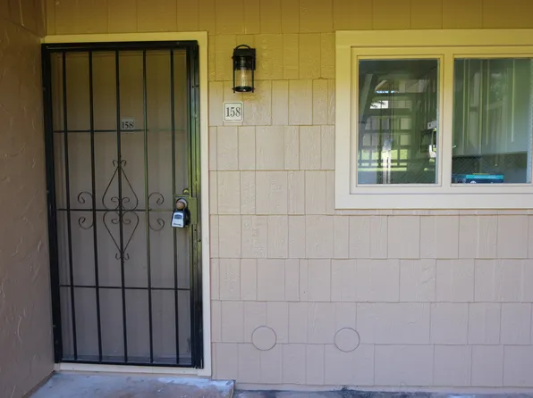 98-1379 Koaheahe Pl APT 158, Pearl City, HI 96782