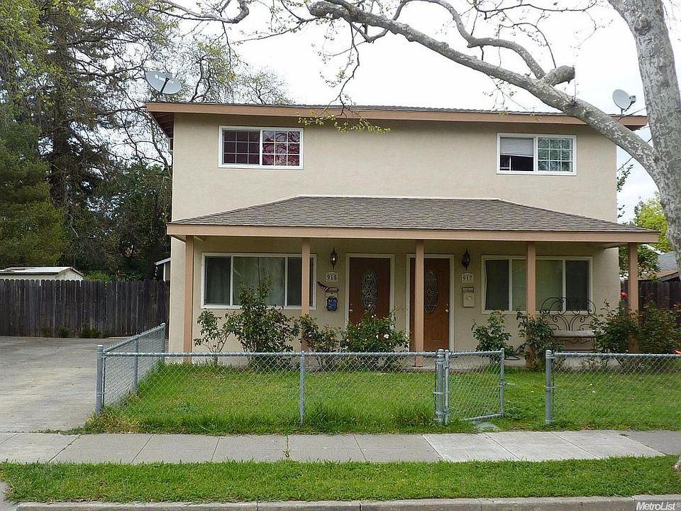 2nd image of 915 Oak Ave