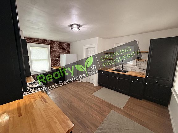 3rd image of 3142 W 33rd St