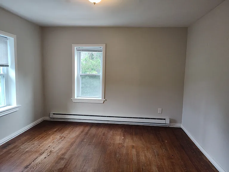 1797 N Main St — Photo 4