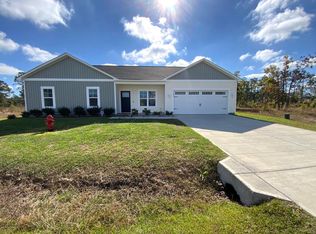 319 Holbrook Ln, Hubert, NC 28539
