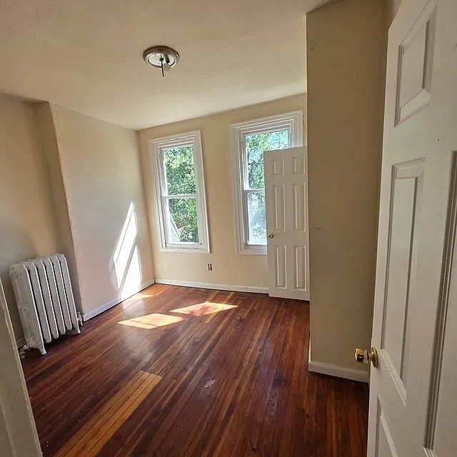 3 bed, $1,895 — Photo 4