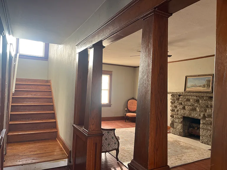 5447 Lydia Ave — Photo 2