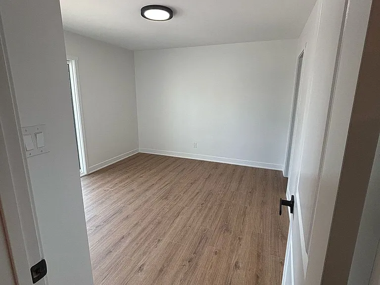 Rosewood Commons — Photo 10