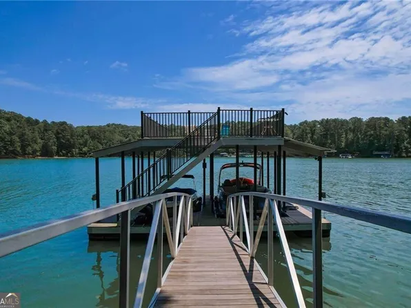 134 Cedar Dr, Woodstock, GA 30189