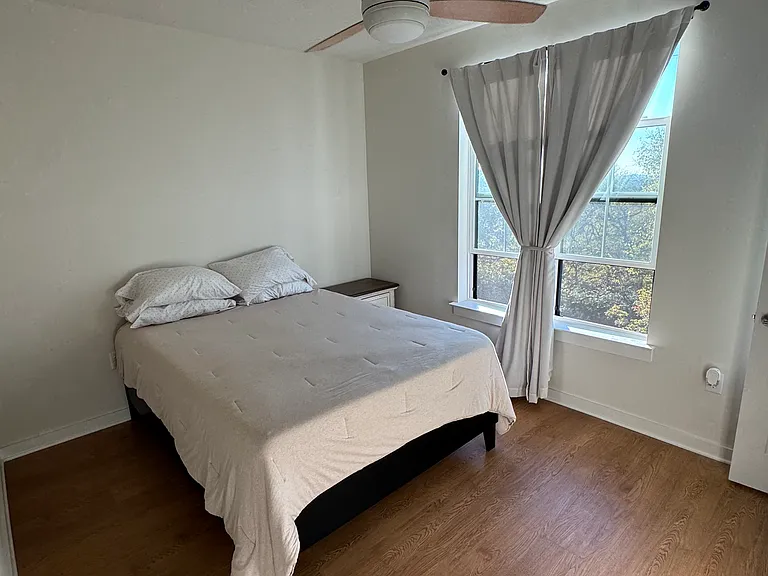 600 E Trinity Ln #114 — Photo 6