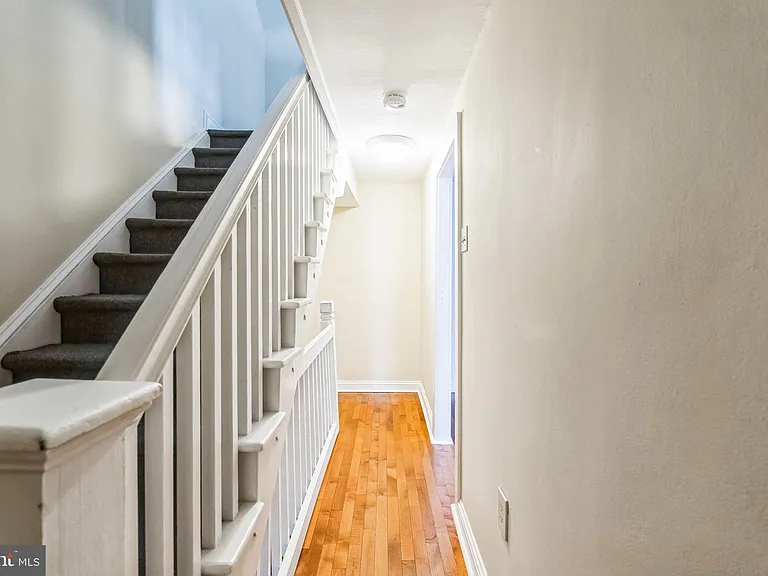 4543 Baker St — Photo 10