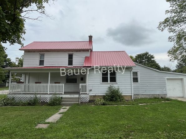 56 E Main St