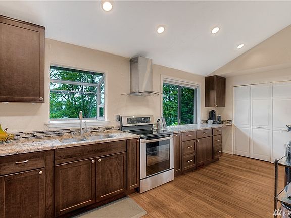 5th image of 1803 Tartan Ct