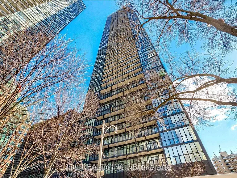 101 Charles St E #318 — Photo 1