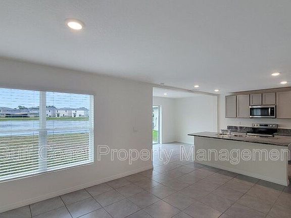 4th image of 3713 Mannered Gold Ave