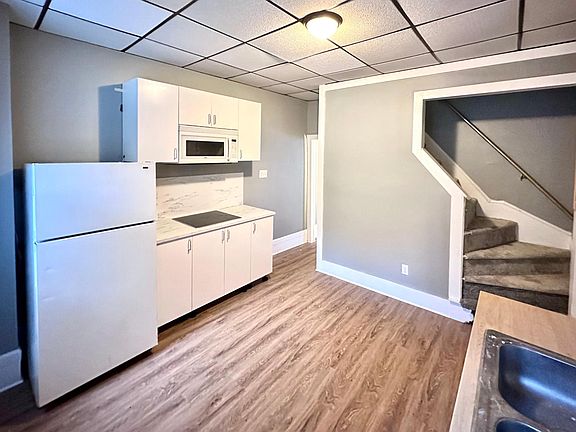 2nd image of 11 S Catherine St #11
