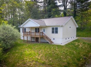 59 Mayfair Dr, Clyde, NC 28721