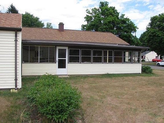 4th image of 101 Bowers Dr