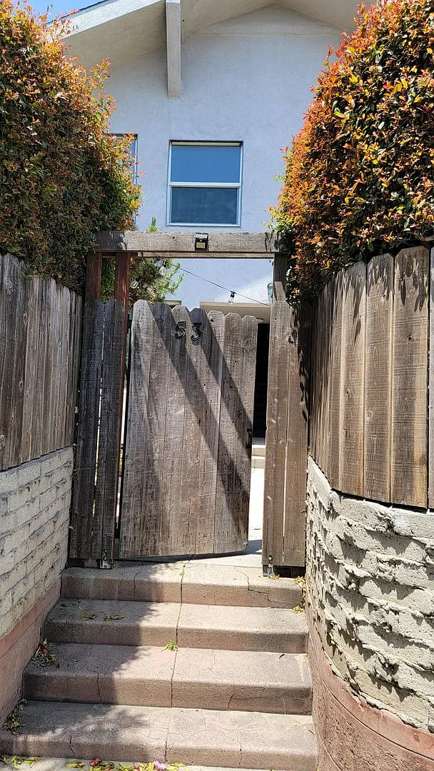 53, 415, 417 Paloma Pacific Apartments (9947) — Photo 3