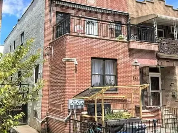561 83rd St, Brooklyn, NY 11209