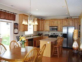 5th image of 1017 W Manchester Dr