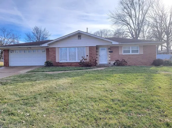 404 Blue Ridge Dr, Belleville, IL 62223