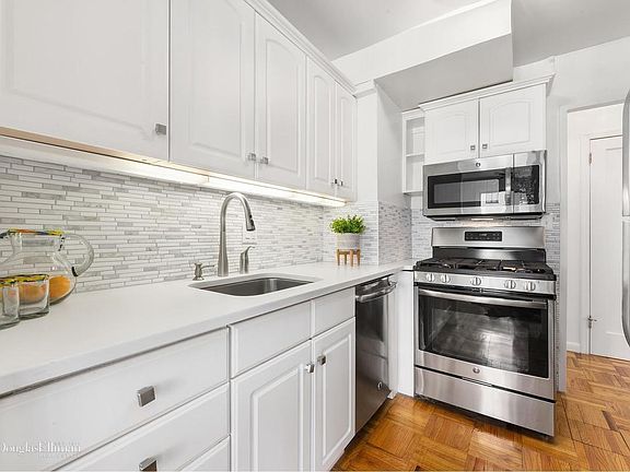 5th image of 201 E 66th 14p Manhattan #14P